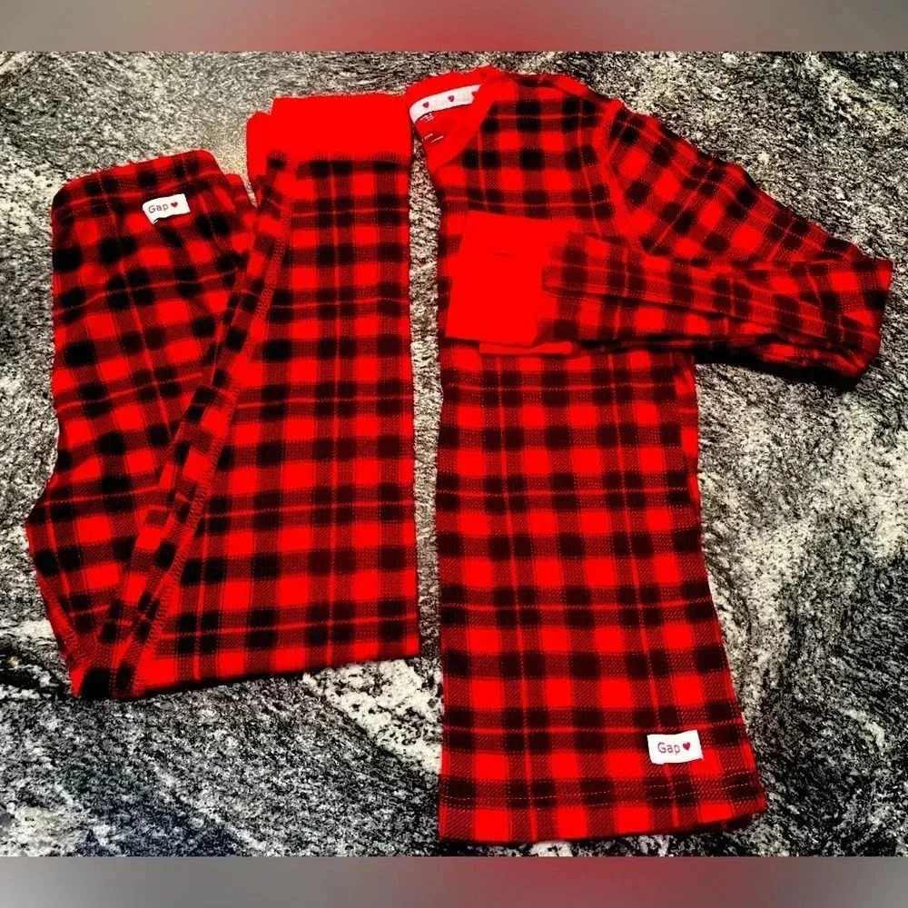 EUC gap kids pajama size 6-7